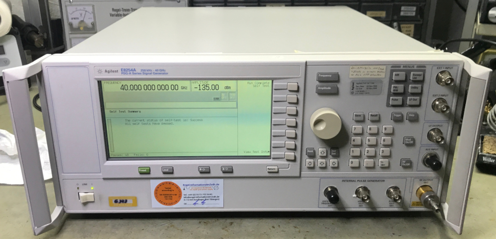 Agilent E8254A PSG-A Series Signal Generator, Laborgeräte
